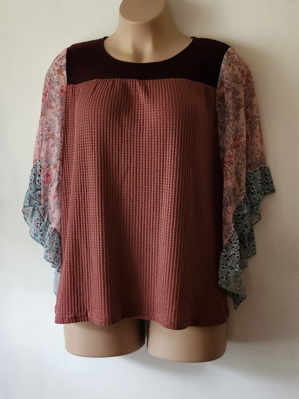 Pretty waffle knit top sz XL burgundy pink VGUC